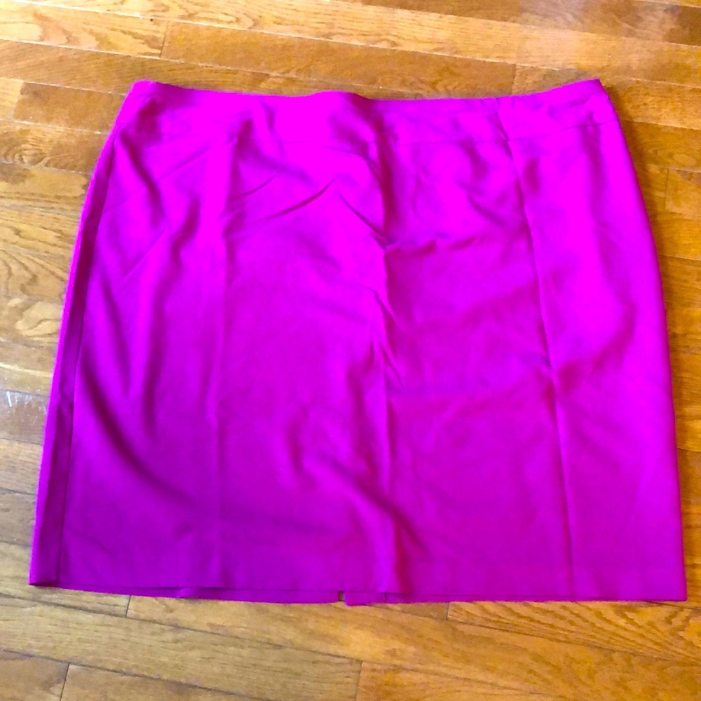 Plus size pencil skirt (magenta color)